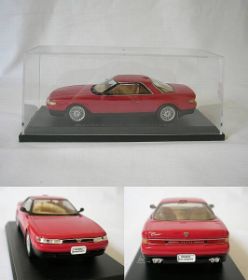 Norev Japanese Car Collection Eunos Cosmo JCESE CCS 1990 (05).jpg